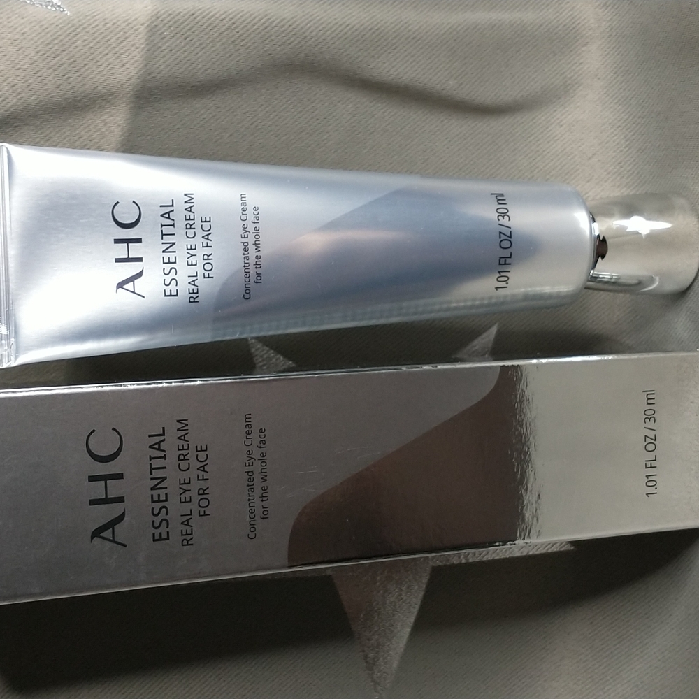 AHC Essential real eye cream for face